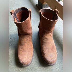 Wolverine MultiShox Suede Boots Size 8.5 Extra Wide